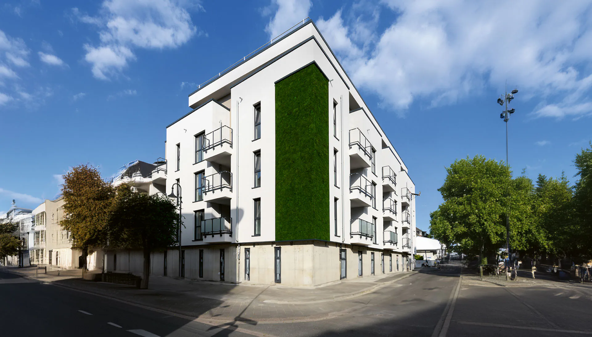 Grüne Architekturprojekte — Wohnhaus mit Moosfassade