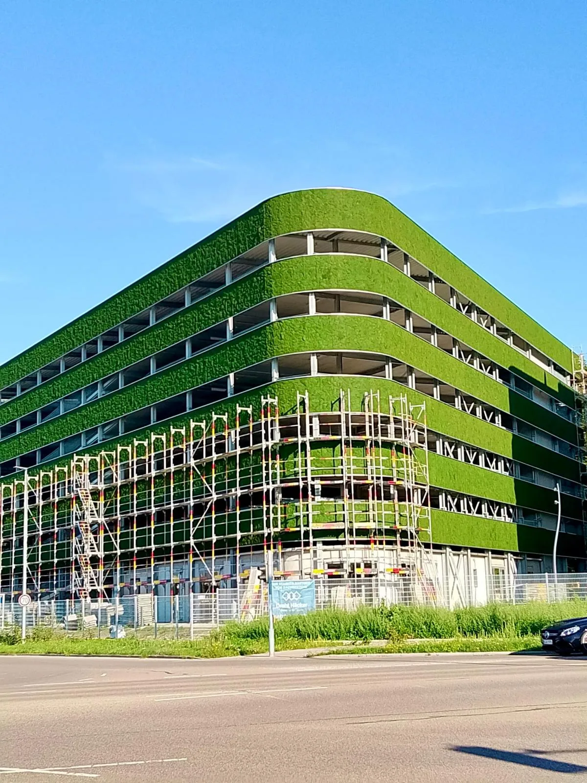 Parkhaus Bechtle · Neu-Ulm — Greenovation · 1.635 m² — im Bau