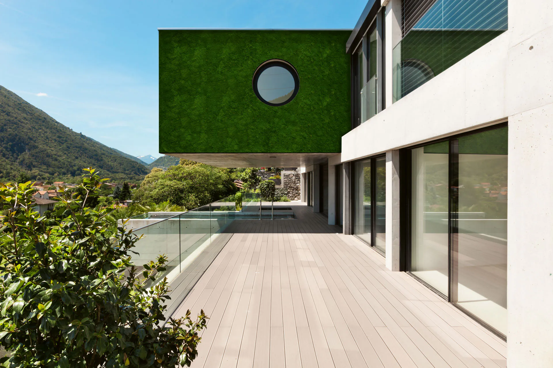 Greenovation Terrasse Bergblick — Greenovation · Welt Außen von MOOSMOOS
