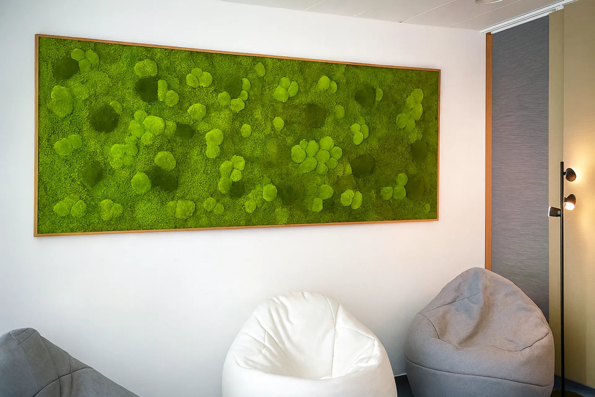 Moosbild Büro Entspannungsbereich — Moosbilder von MOOSMOOS