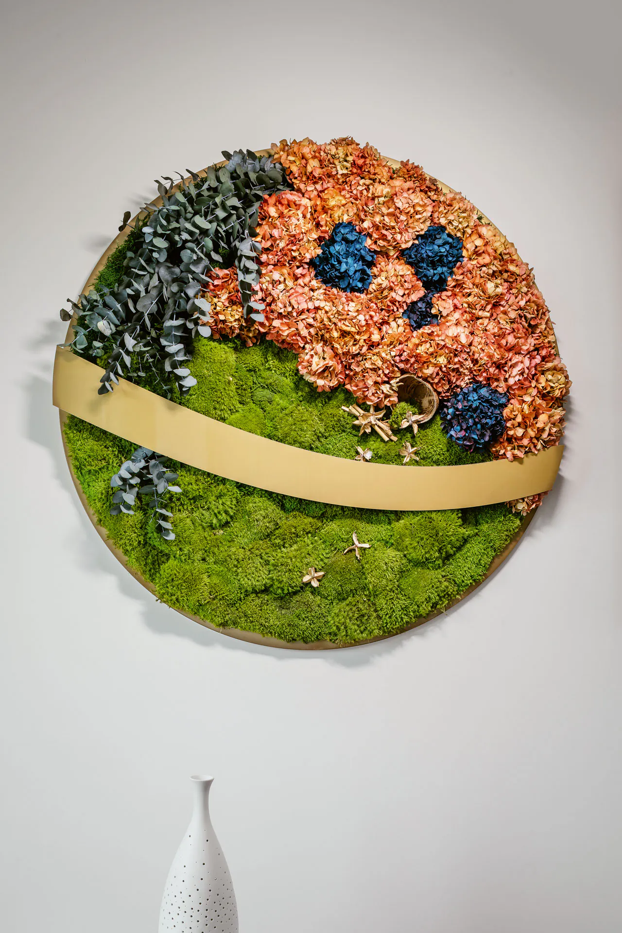 Moosbild Planet Erde Kunstobjekt — Moosbilder von MOOSMOOS
