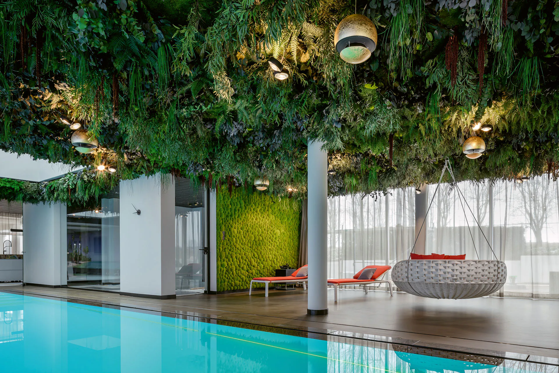 Hanging Garden · Poolbereich