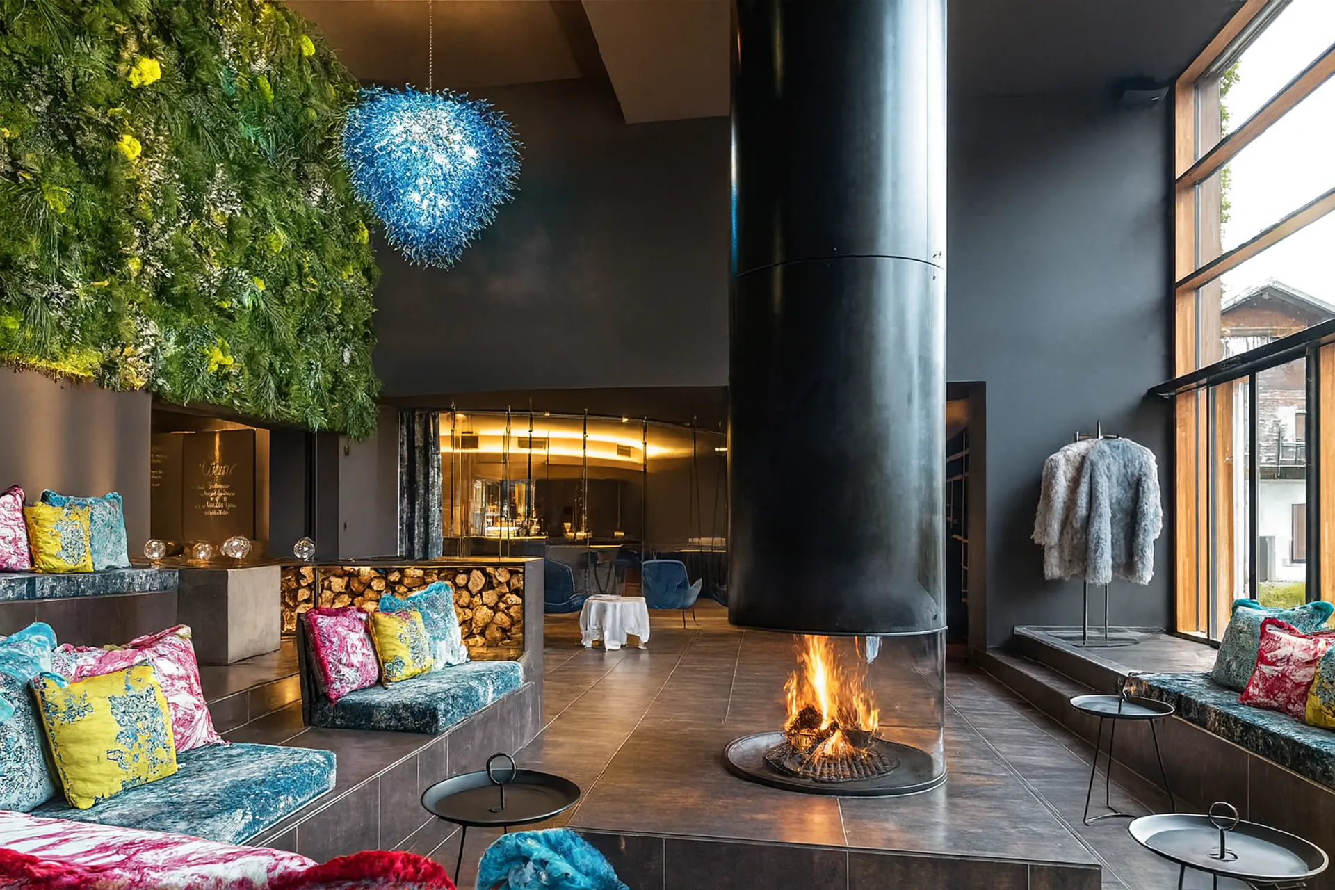 Hanging Garden Hotel Lobby Hängende Gärten — Deckenbegrünung von MOOSMOOS