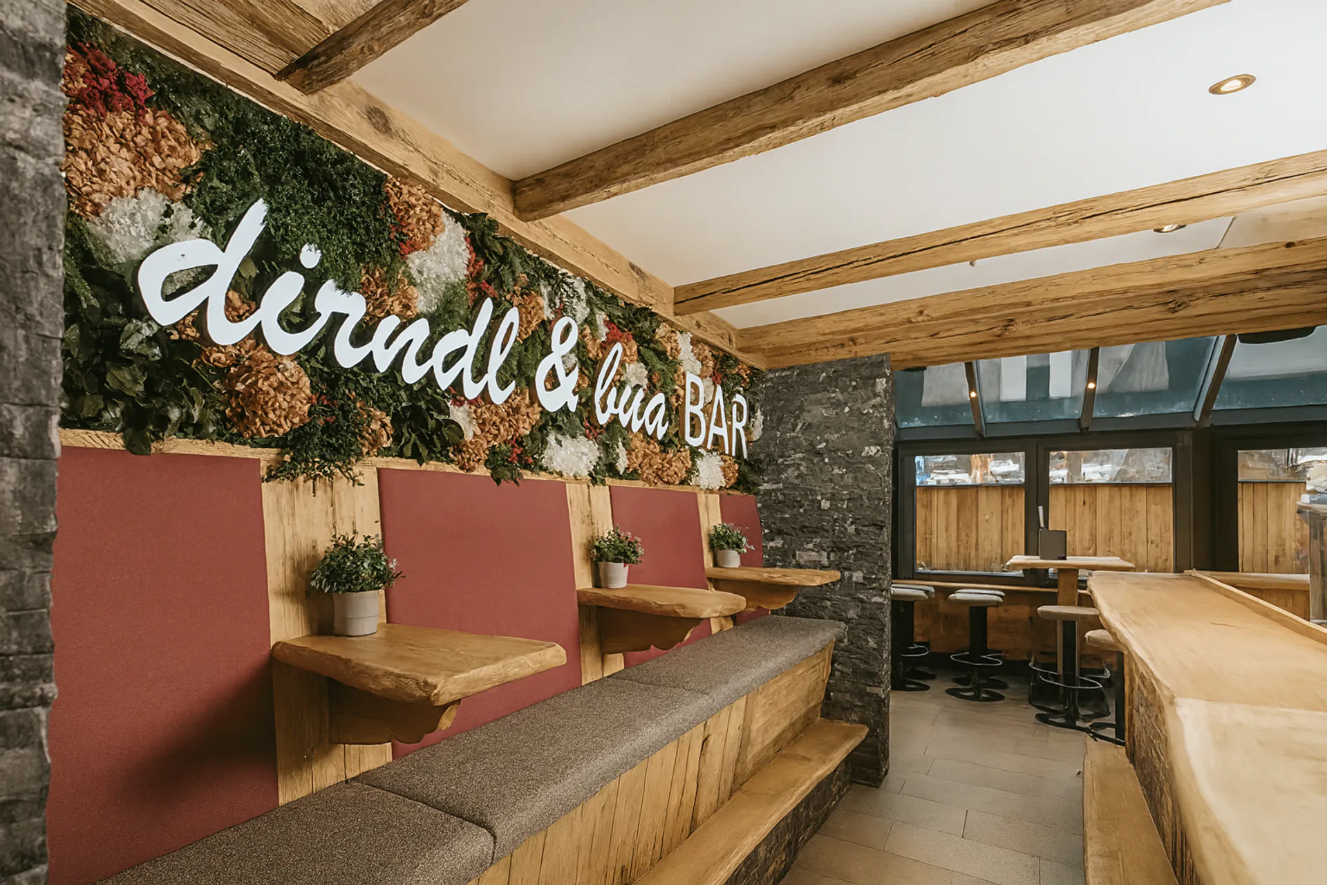 Logo aus Moos Bar Lounge Schriftzug — Logo aus Moos von MOOSMOOS