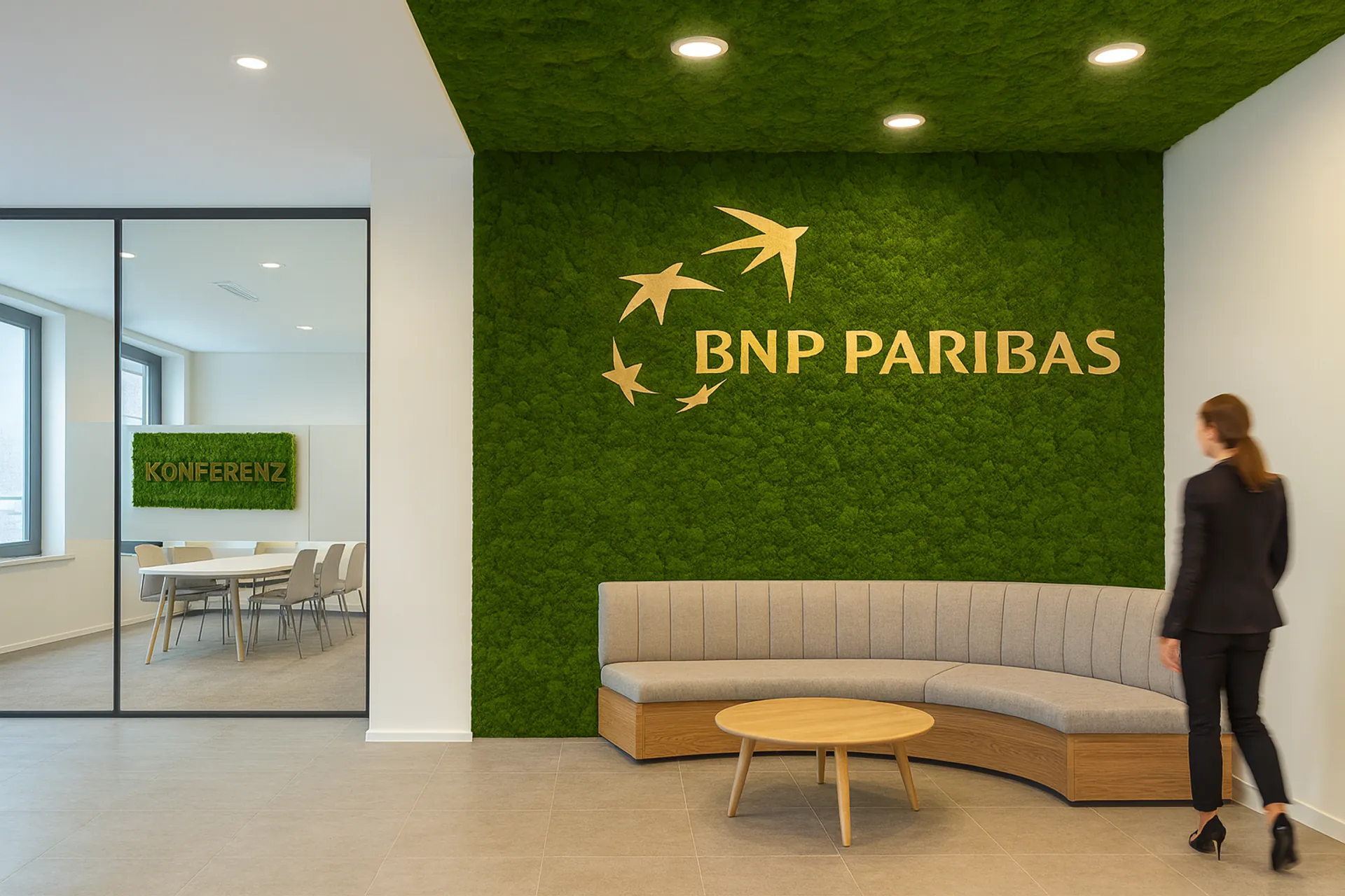 Logo aus Moos Bnp Paribas Firmenlobby — Logo aus Moos von MOOSMOOS