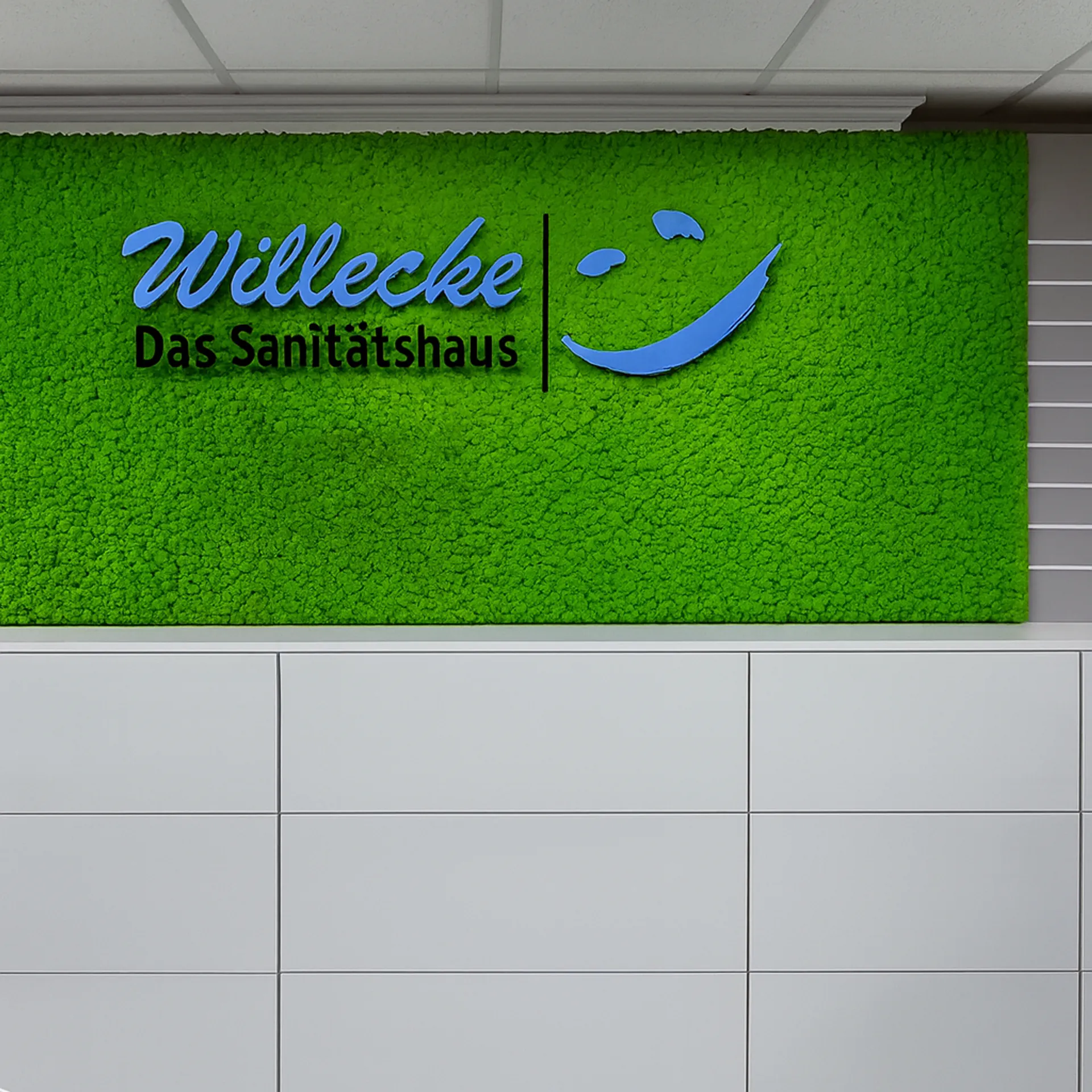 Logo aus Moos Sanitätshaus Empfang Logo — Logo aus Moos von MOOSMOOS