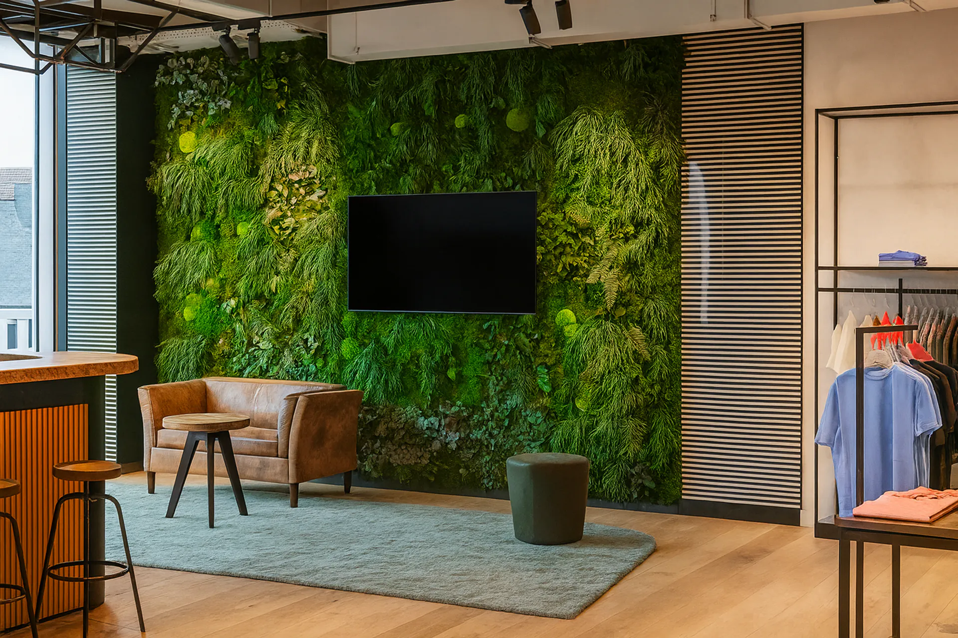 Mooswand Büro Empfang Modern — Wandbegrünung von MOOSMOOS