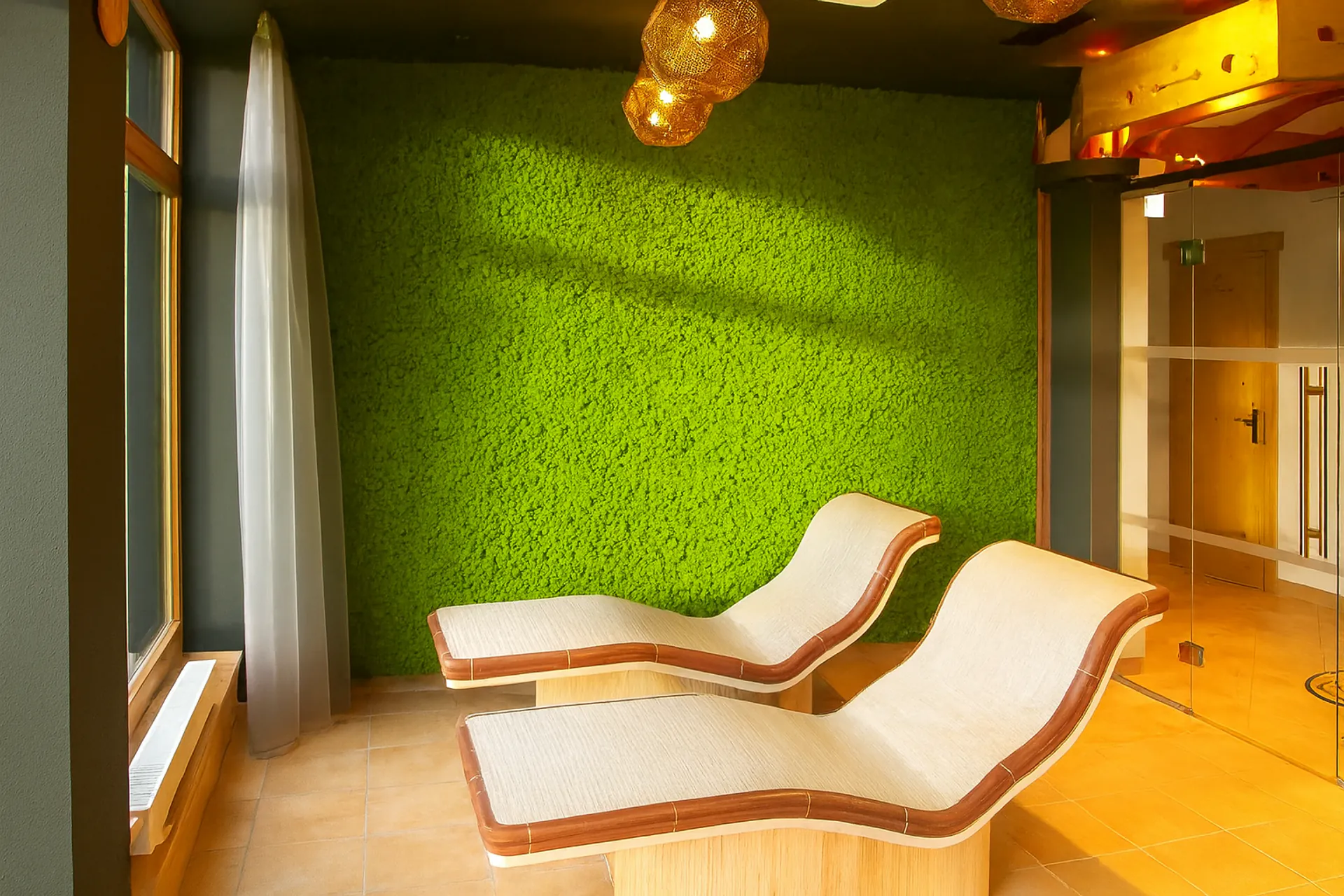 Mooswand Wellness Ruhebereich Spa — Wandbegrünung von MOOSMOOS