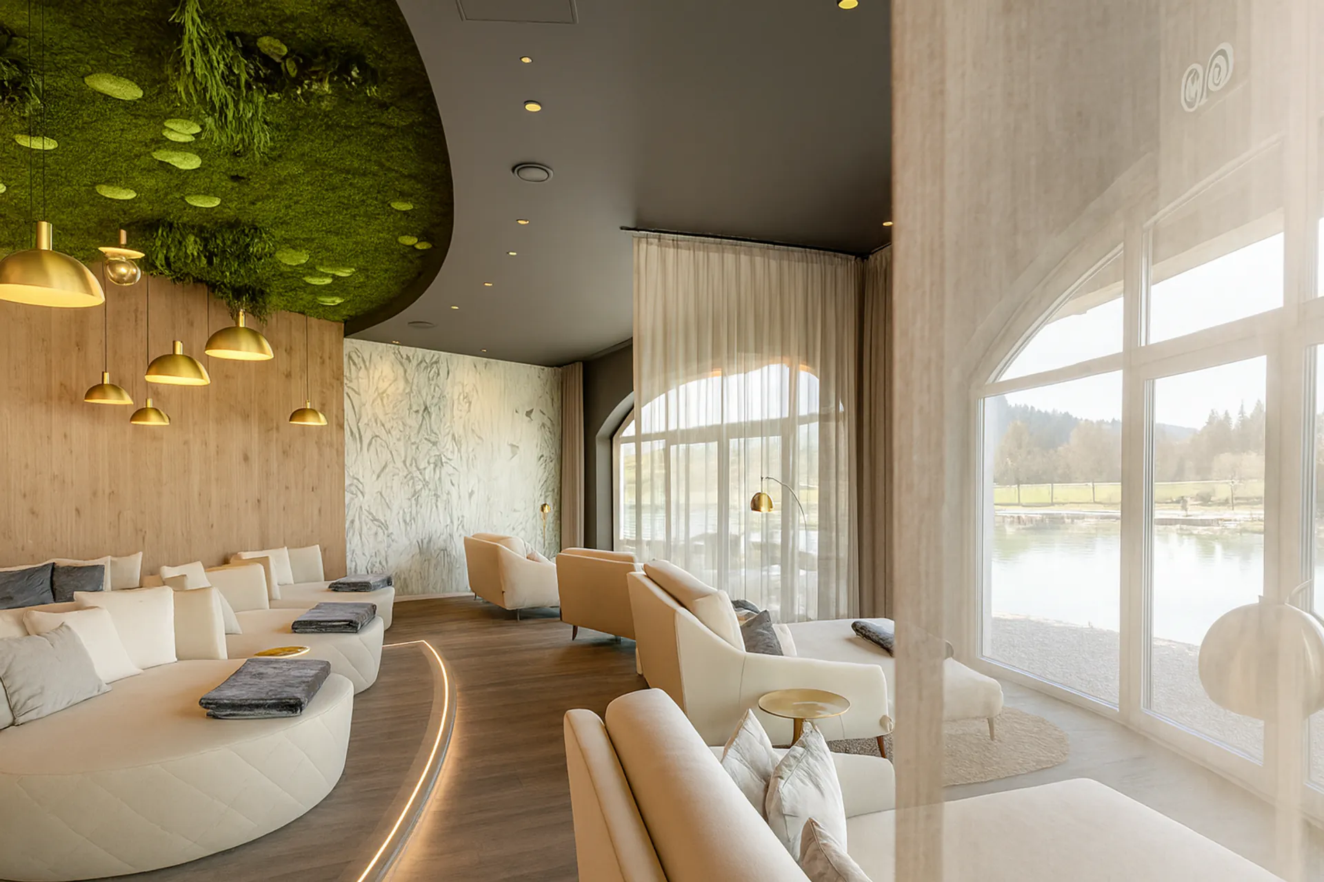 Botanical Sky Hotel Lounge Deckenbegrunung — Deckenbegrünung von MOOSMOOS