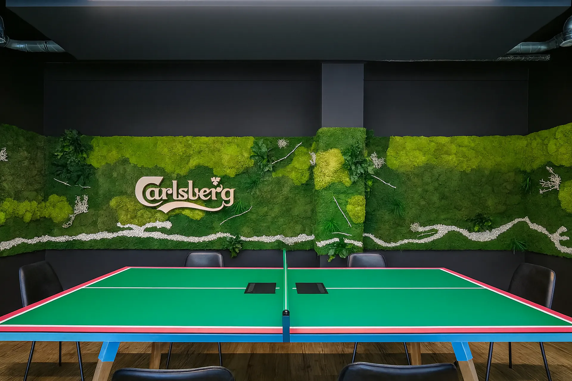 Logo aus Moos Carlsberg Logo Besprechungsraum — Logo aus Moos von MOOSMOOS
